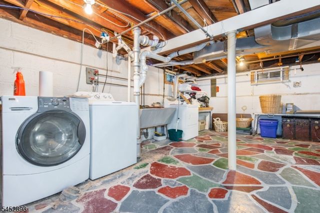 9 Clairmont Rd, Clifton City, NJ 07012