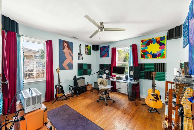 25 S 7th Avenue, Highland Park, NJ 08904