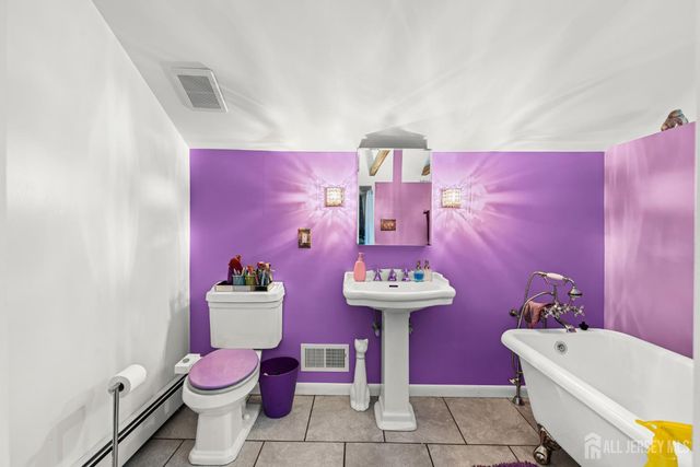 25 S 7th Avenue, Highland Park, NJ 08904