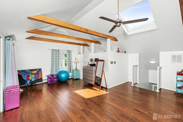 25 S 7th Avenue, Highland Park, NJ 08904