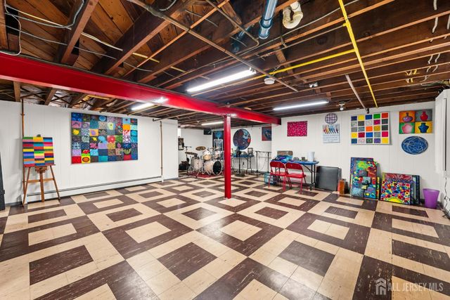 25 S 7th Avenue, Highland Park, NJ 08904