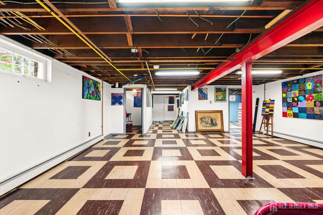 25 S 7th Avenue, Highland Park, NJ 08904