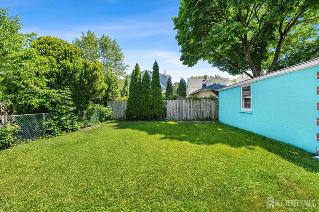 25 S 7th Avenue, Highland Park, NJ 08904