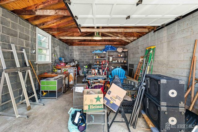25 S 7th Avenue, Highland Park, NJ 08904