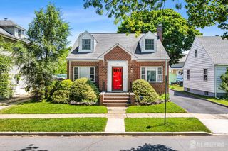 25 S 7th Avenue, Highland Park, NJ 08904