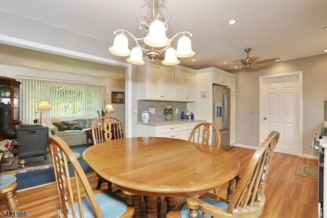 64 Larchmont Dr, West Milford Twp., NJ 07421