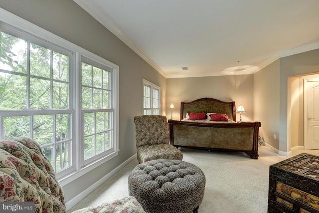 1657 COLONIAL HILLS DR, Mclean, VA 22102