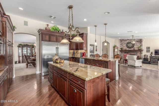 4933 W FALLEN LEAF Lane, Glendale, AZ 85310