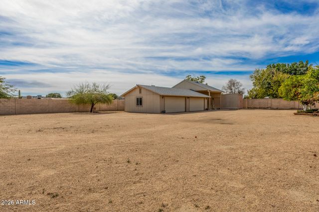 4933 W FALLEN LEAF Lane, Glendale, AZ 85310