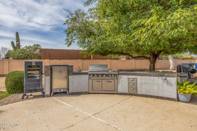 4933 W FALLEN LEAF Lane, Glendale, AZ 85310