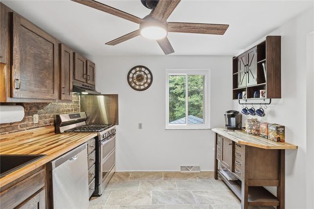 713 Sara Lane, Verona, PA 15147
