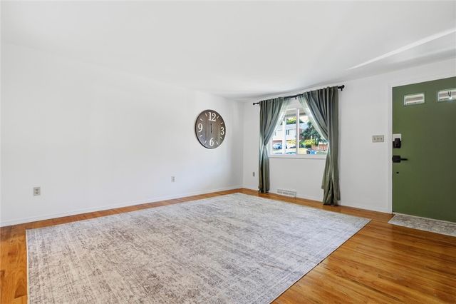 713 Sara Lane, Verona, PA 15147