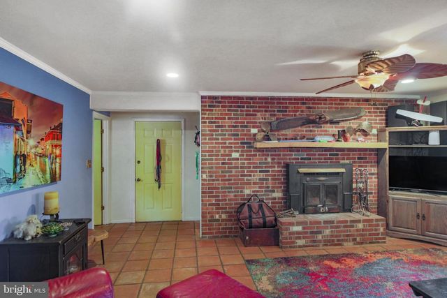 41 WOOD LANDING RD, Fredericksburg, VA 22405