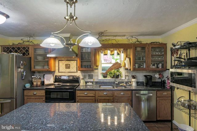 41 WOOD LANDING RD, Fredericksburg, VA 22405