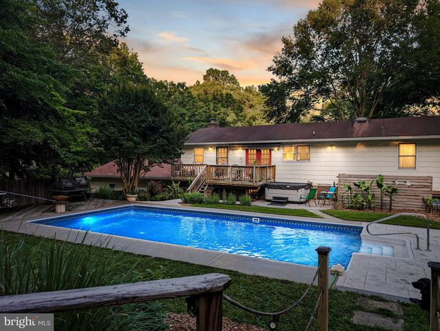 41 WOOD LANDING RD, Fredericksburg, VA 22405