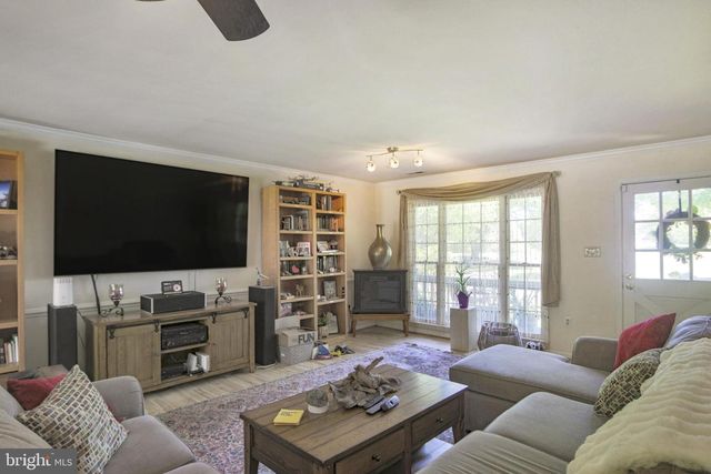 41 WOOD LANDING RD, Fredericksburg, VA 22405