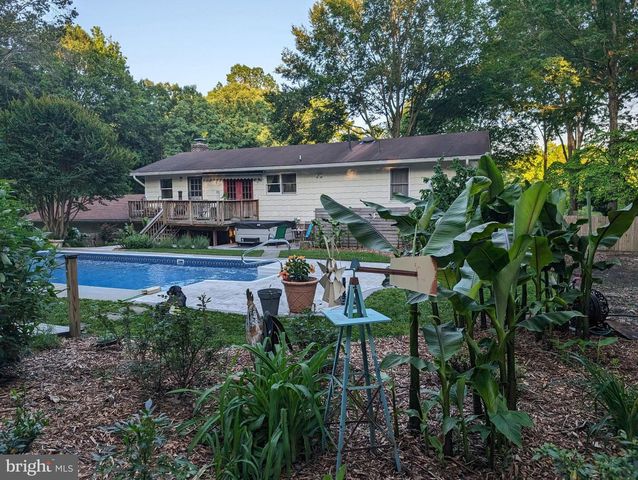 41 WOOD LANDING RD, Fredericksburg, VA 22405