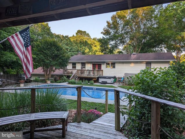 41 WOOD LANDING RD, Fredericksburg, VA 22405