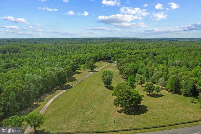 41 WOOD LANDING RD, Fredericksburg, VA 22405