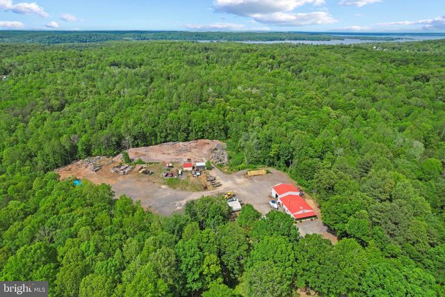 41 WOOD LANDING RD, Fredericksburg, VA 22405