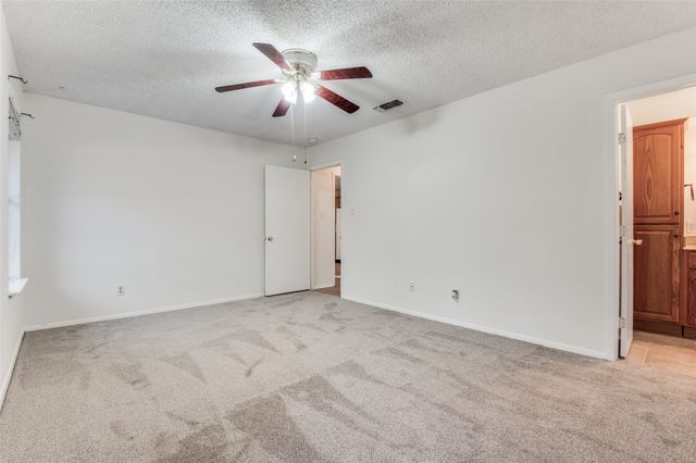 1308 Sundale Street, Ennis, TX 75119