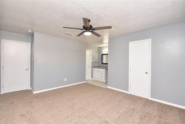 2711 Goldspring Lane, Spring, TX 77373