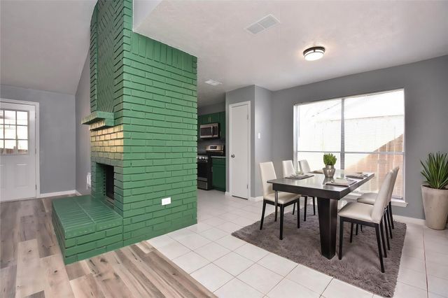 2711 Goldspring Lane, Spring, TX 77373