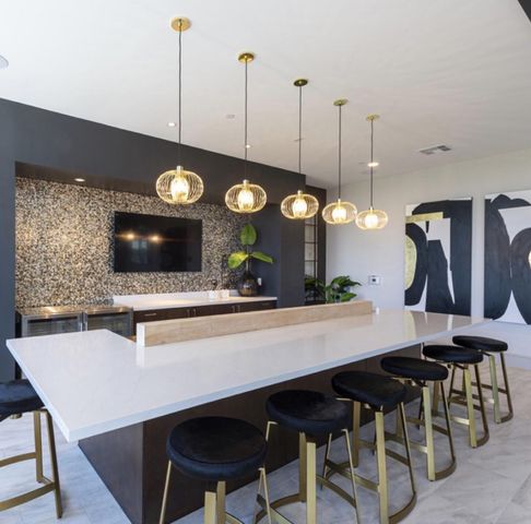 401 W 25th Street 2125, Houston, TX 77008