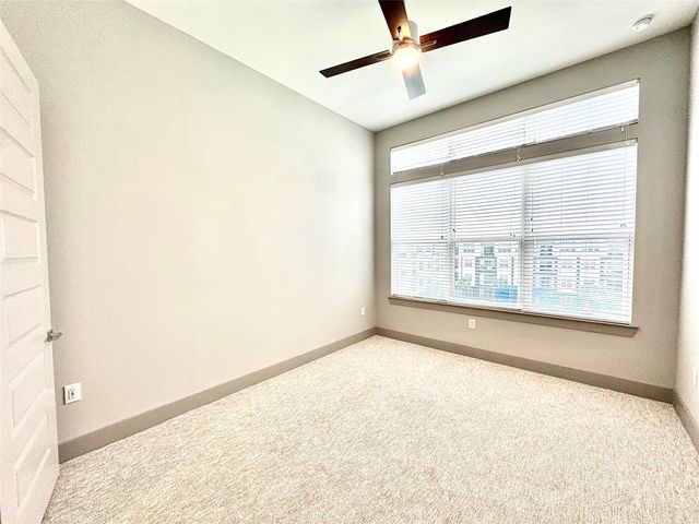 401 W 25th Street 2125, Houston, TX 77008