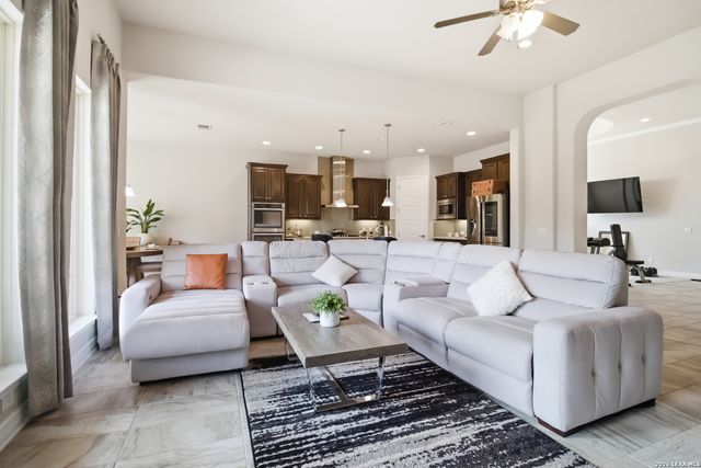 2006 Buckner, San Antonio, TX 78253