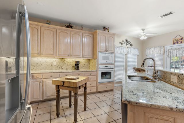 3309 Sir Stewart Circle, Grand Prairie, TX 75052