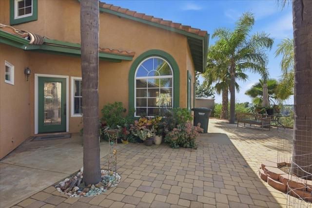 842 Porter Way, Fallbrook, CA 92028