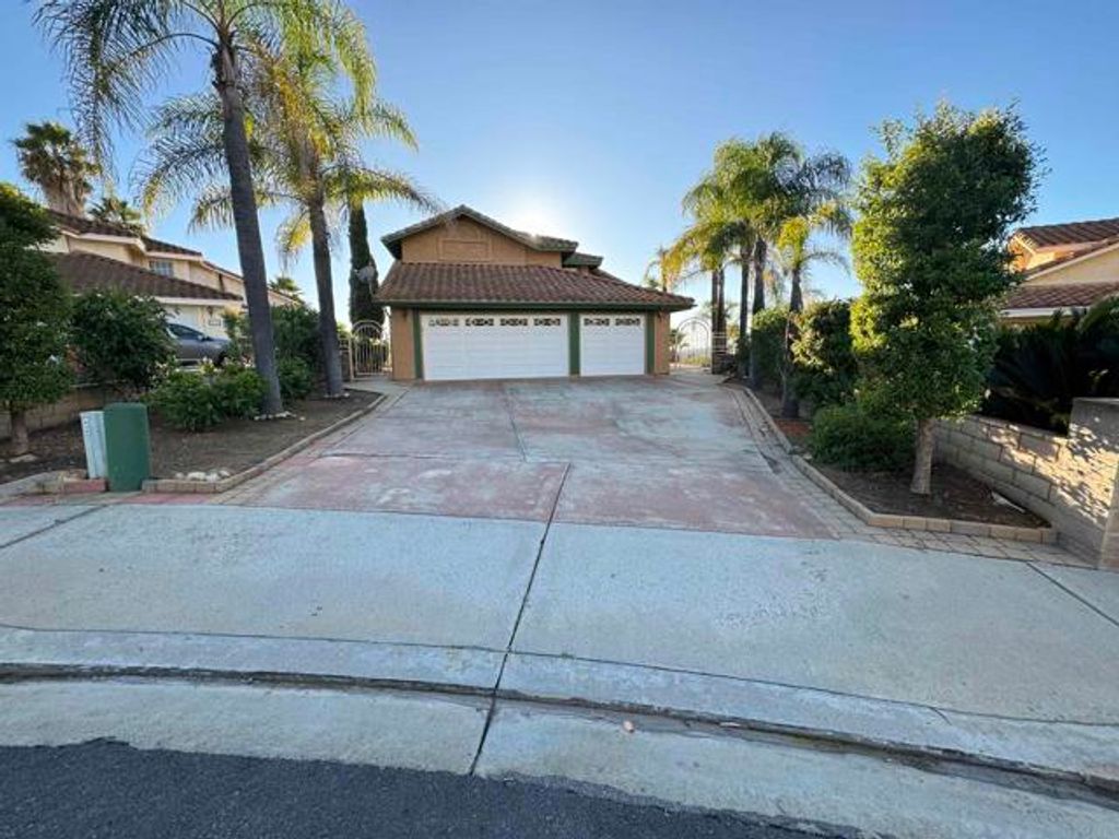 842 Porter Way, Fallbrook, CA 92028