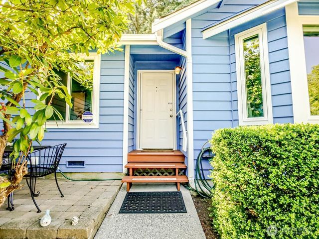 1608 Puget Drive, Everett, WA 98203
