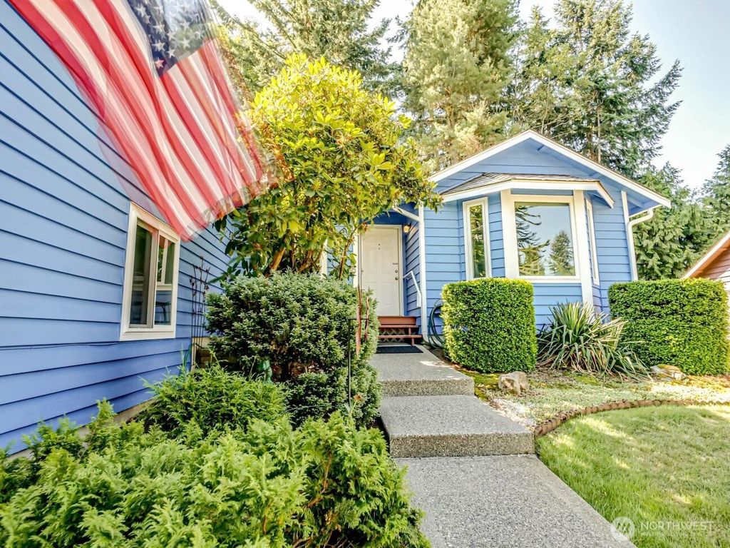 1608 Puget Drive, Everett, WA 98203