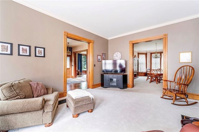 882 S Lincoln Avenue, Salem, OH 44460