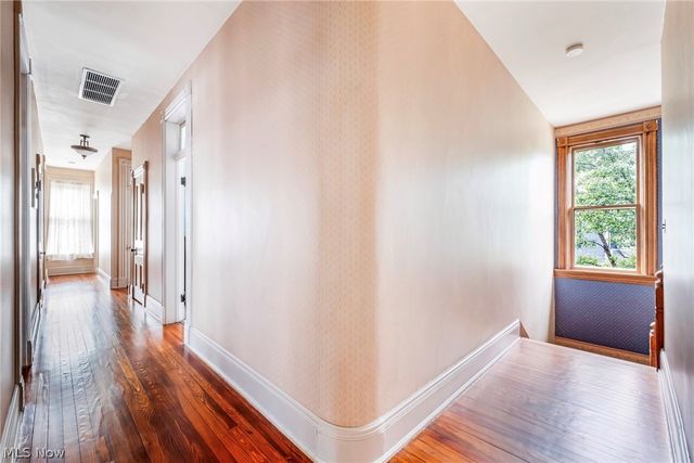 882 S Lincoln Avenue, Salem, OH 44460