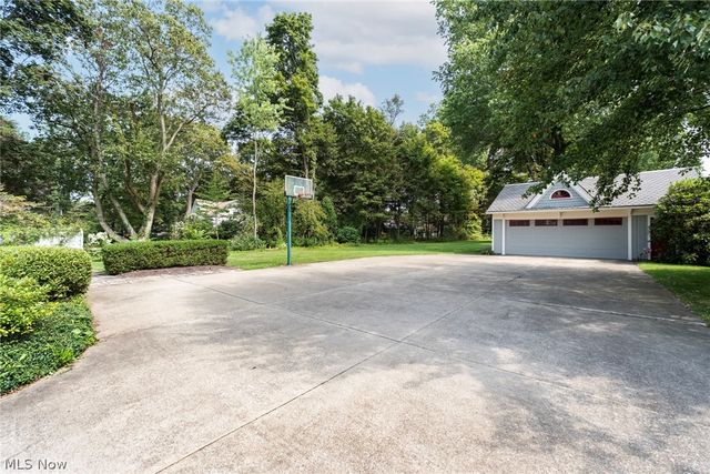 882 S Lincoln Avenue, Salem, OH 44460