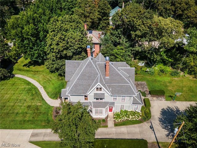 882 S Lincoln Avenue, Salem, OH 44460