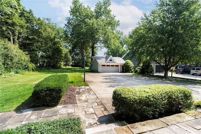 882 S Lincoln Avenue, Salem, OH 44460