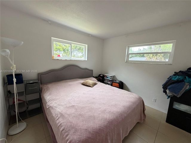 2620 SW 51st Street, Dania Beach, FL 33312