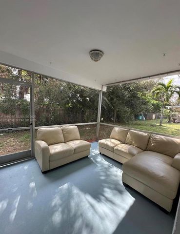 2620 SW 51st Street, Dania Beach, FL 33312