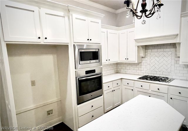 8505 Stoneshire Drive, Fort Smith, AR 72916