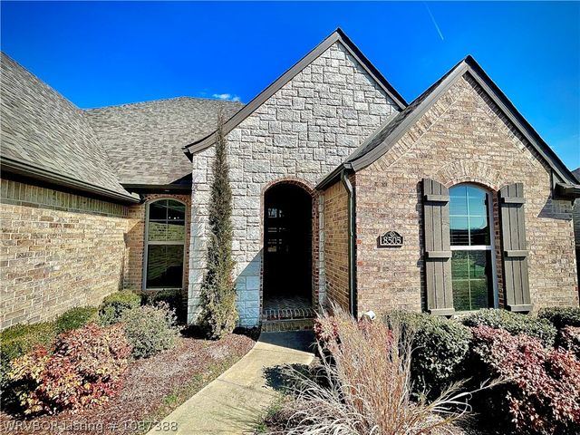8505 Stoneshire Drive, Fort Smith, AR 72916