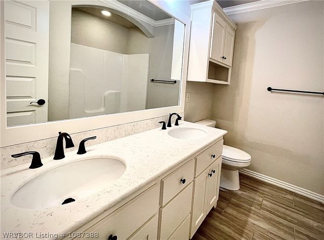 8505 Stoneshire Drive, Fort Smith, AR 72916