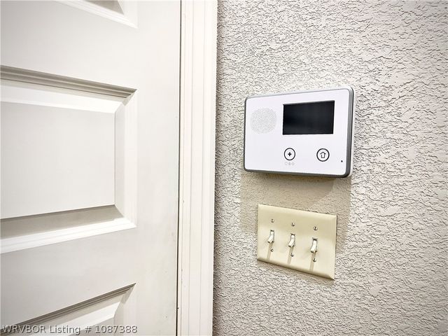 8505 Stoneshire Drive, Fort Smith, AR 72916