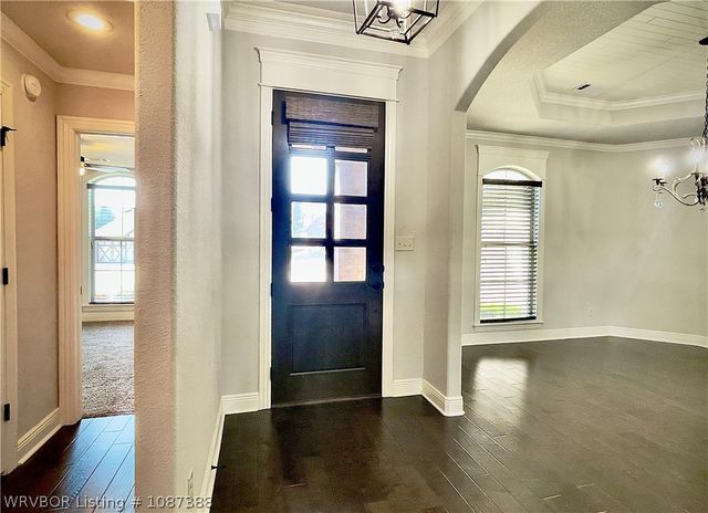 8505 Stoneshire Drive, Fort Smith, AR 72916