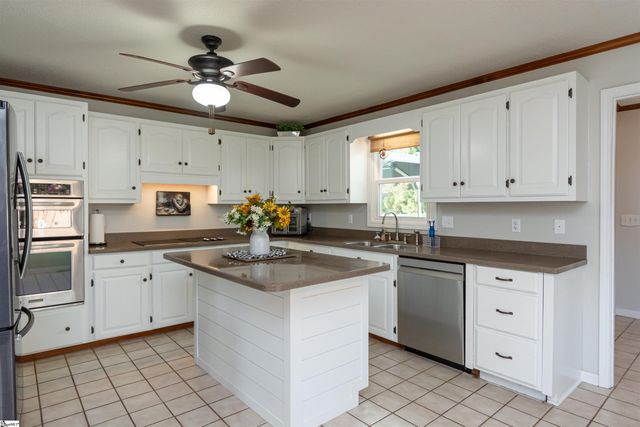 102 Yorkshire Drive, Anderson, SC 29625