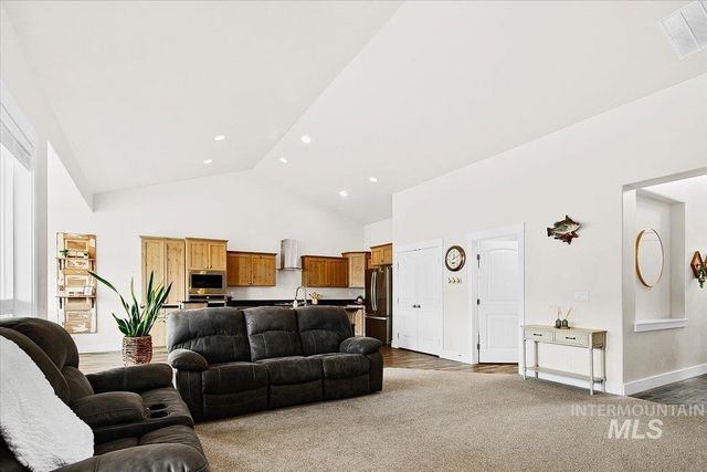 20367 N Glenisla Avenue, Boise, ID 83714