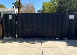 6648 Gaviota Avenue, Los Angeles, CA 91406